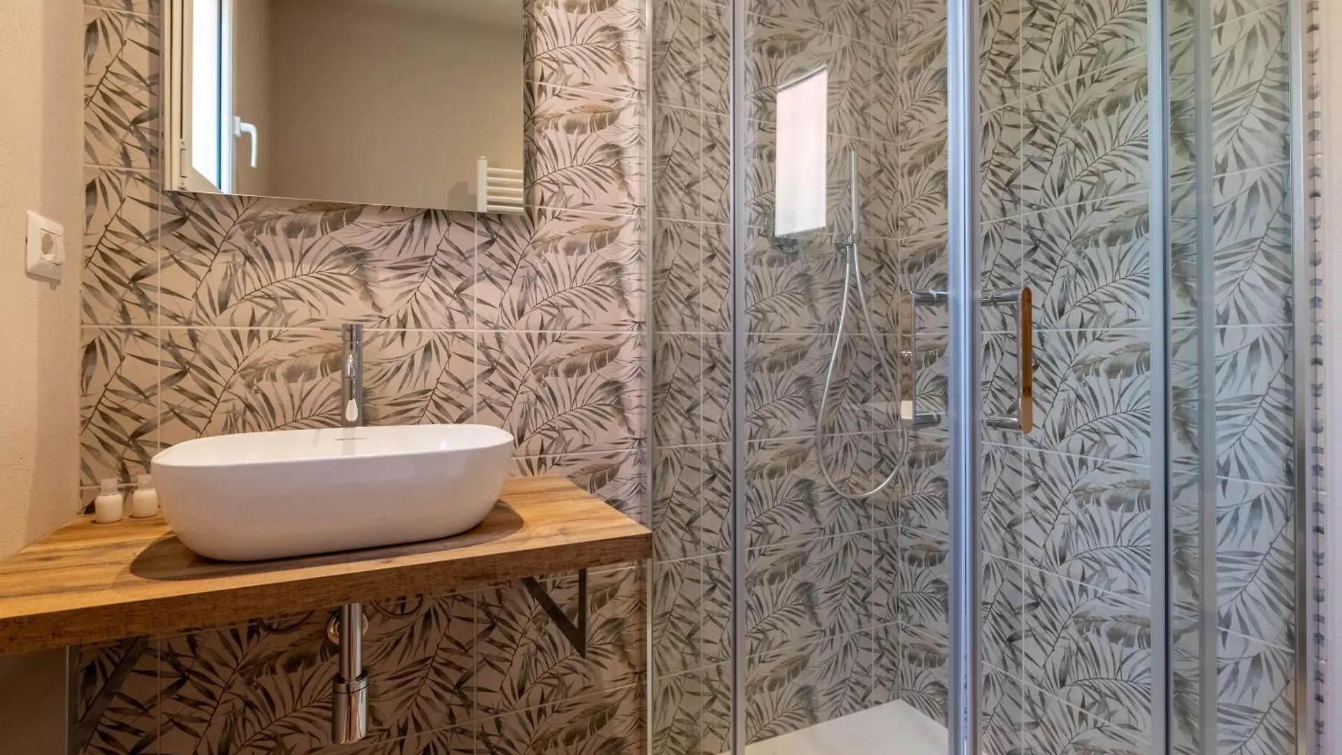 **  Gian Paul Hotel Lavagna Italy